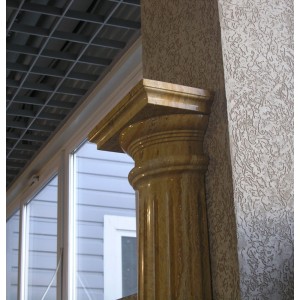 Полуколонна Crumar Dorica из мрамора Travertino Oro