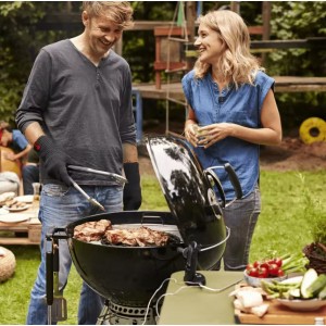 Угольный гриль Weber Master-Touch GBS E-5755