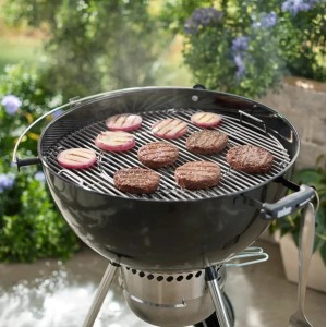 Угольный гриль Weber Master-Touch GBS E-5755