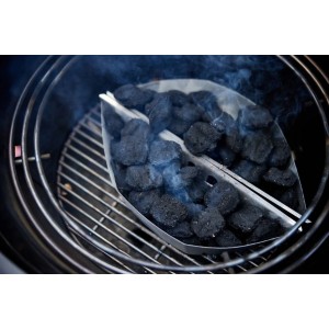 Угольный гриль Weber Summit Kamado E6