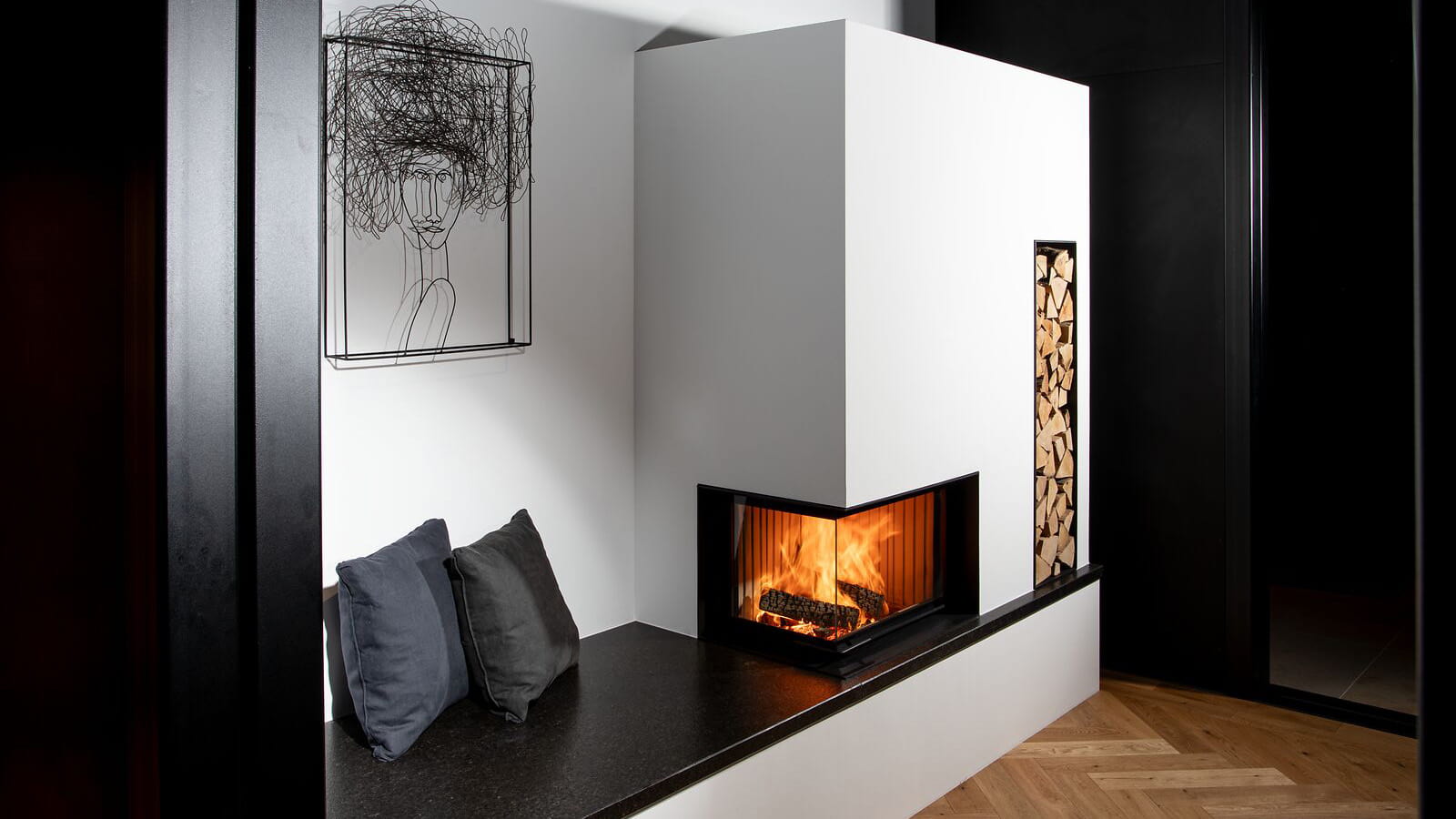 Каминная топка Brunner BKH 5.0 Corner 42-66-42 STL в интерьере